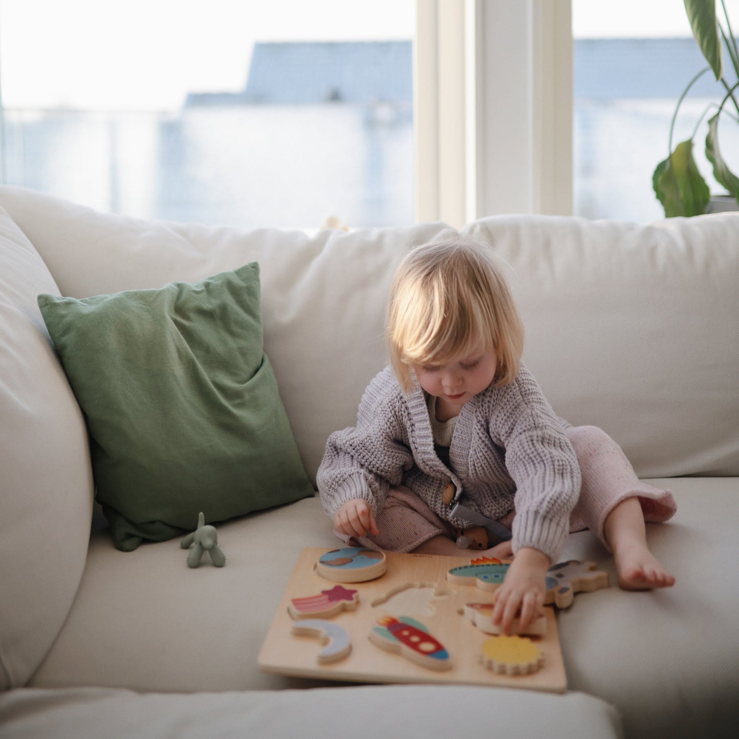 Mushie Wooden Space Puzzle – FSC-Certified Solar System Learning Puzzle for Toddlers