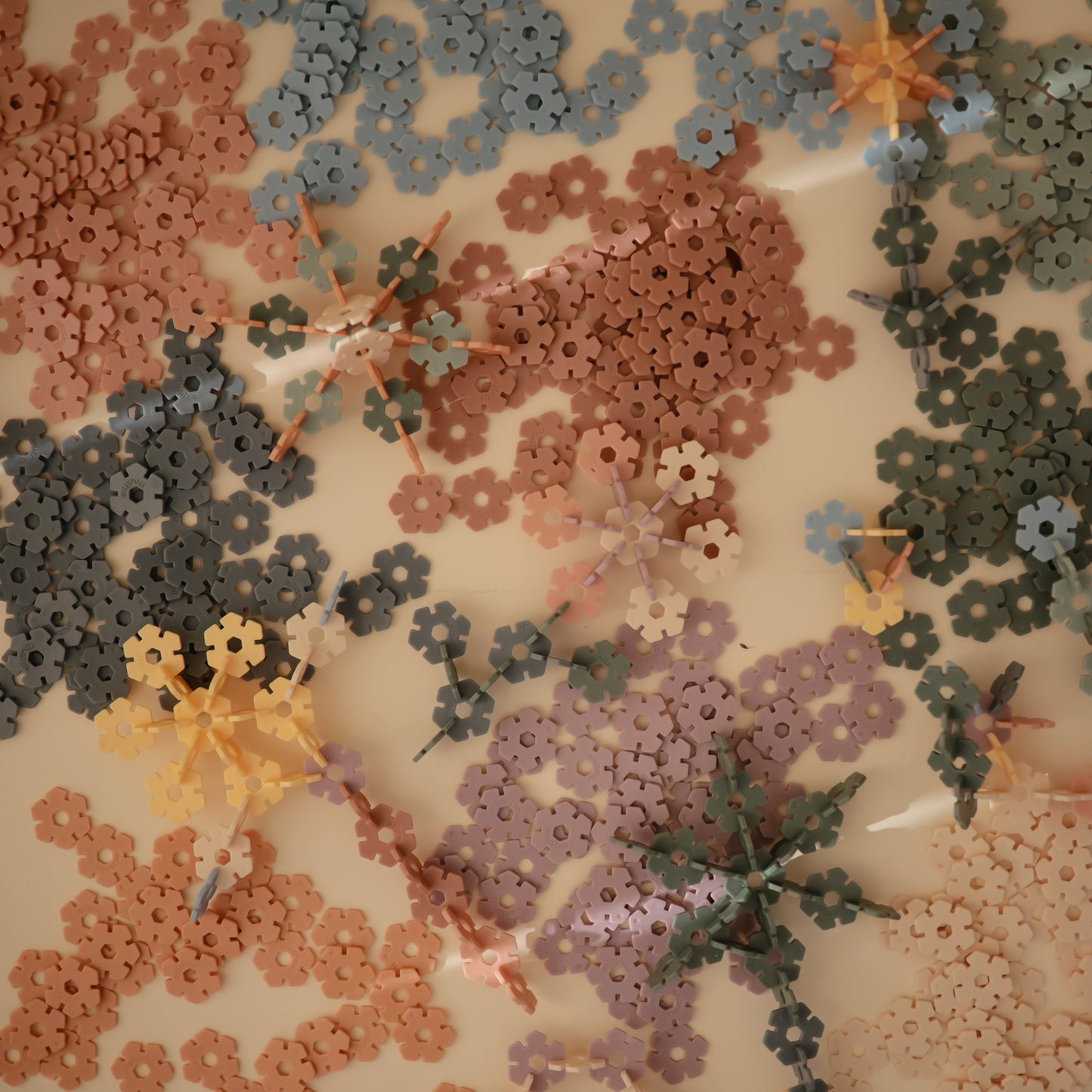 Mushie Hexagon Building Toy – STEM Creative Construction Set for Toddlers