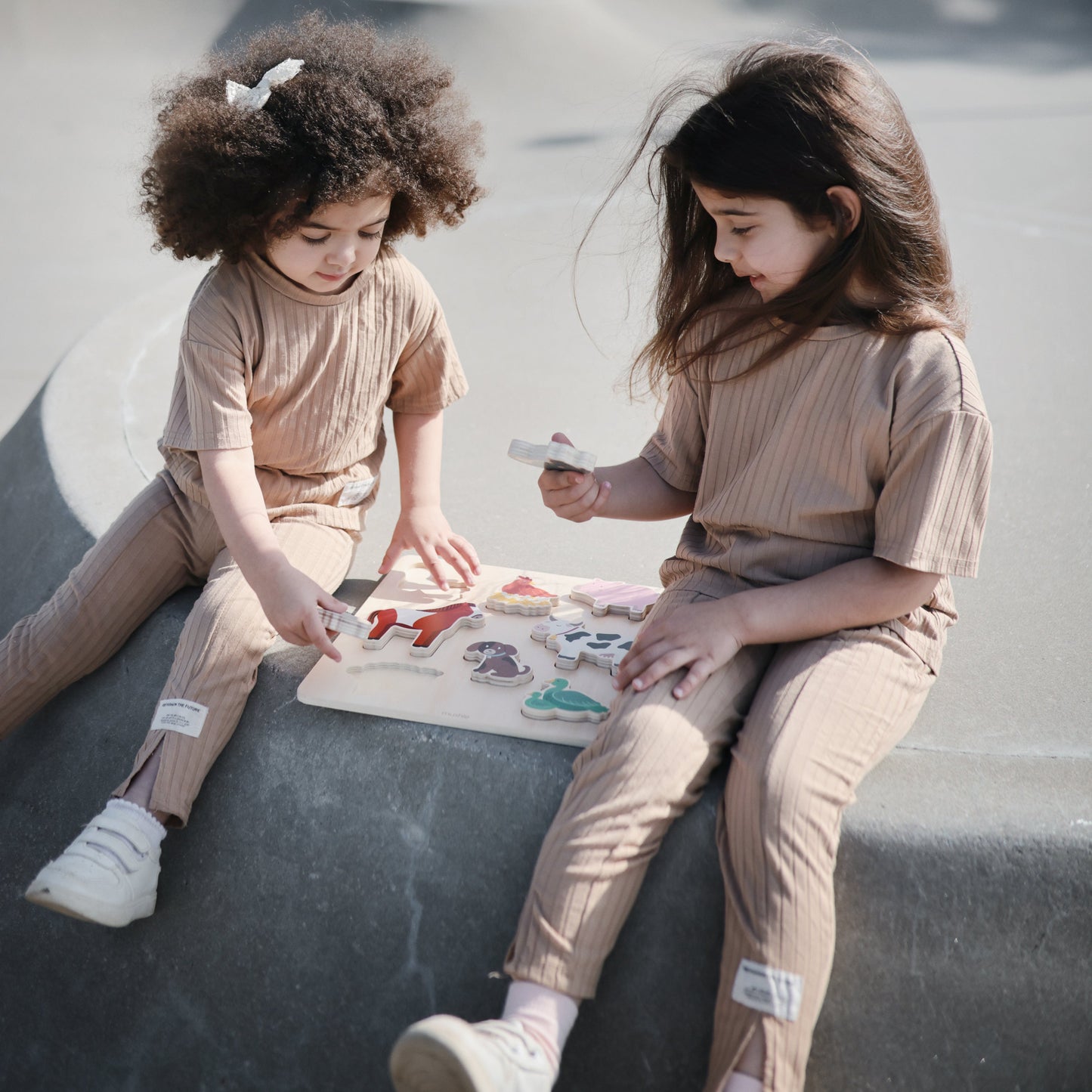 Mushie Wooden Farm Puzzle – Farm Animal Learning & Fine Motor Skills Toy