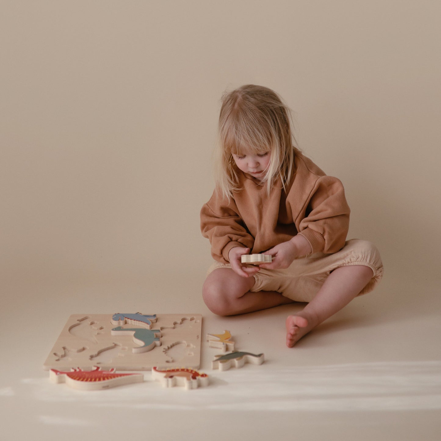 Mushie Wooden Dinosaur Puzzle – FSC-Certified Prehistoric Learning Puzzle for Toddlers