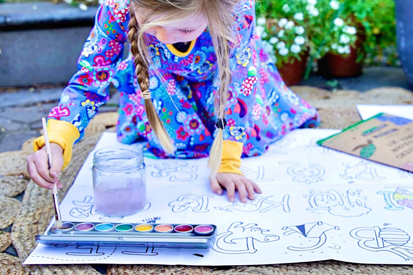 Honeysticks Activity Set – Watercolor Paints with 4 Jumbo Learning Posters