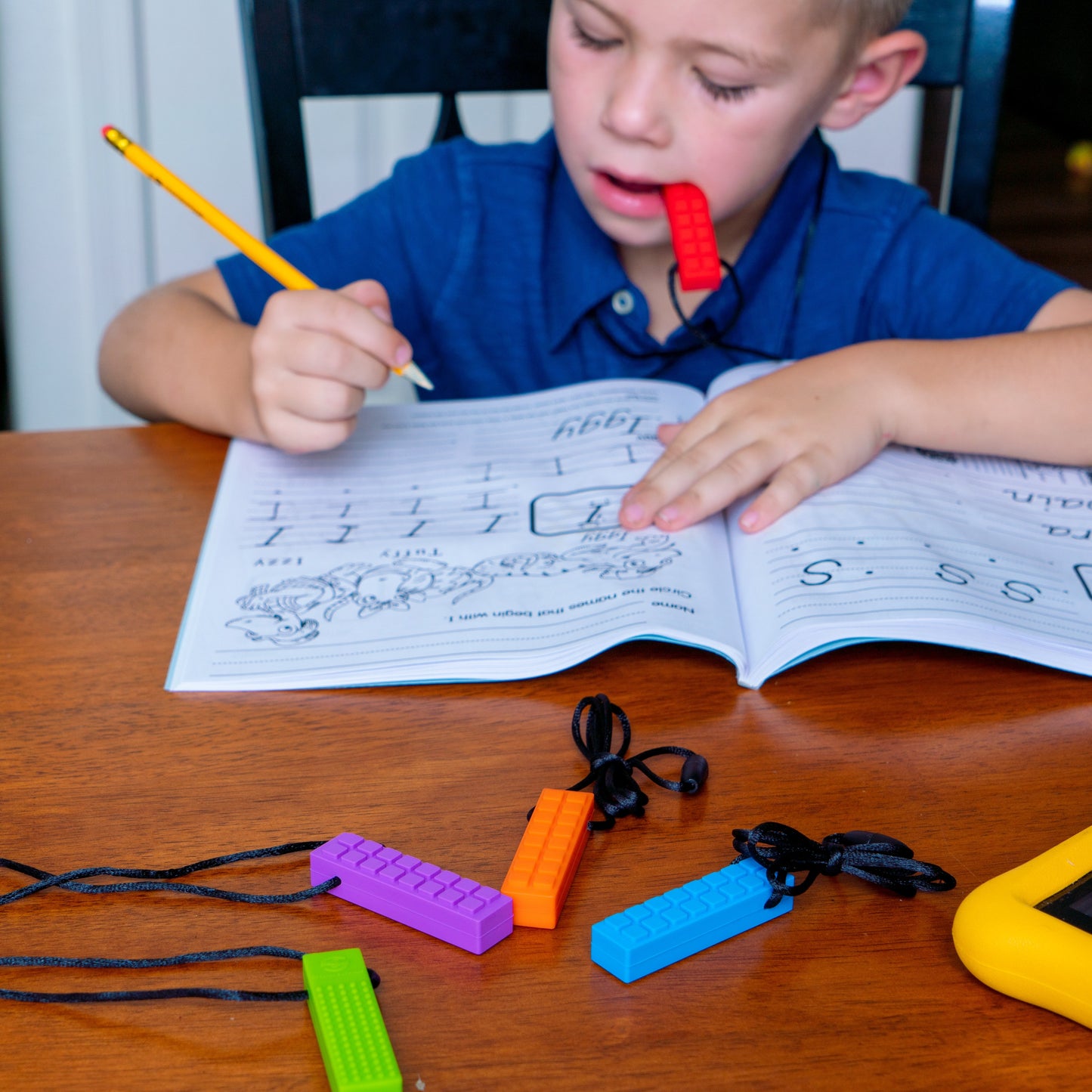 Chewy Brick Sensory Necklace | Oral Motor Chew Toy for Autism, ADHD & Sensory Needs – by Special Supplies